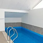 Дом отдыха Awesome In With Wifi