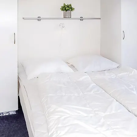 Awesome In Haderslev With Wifi *